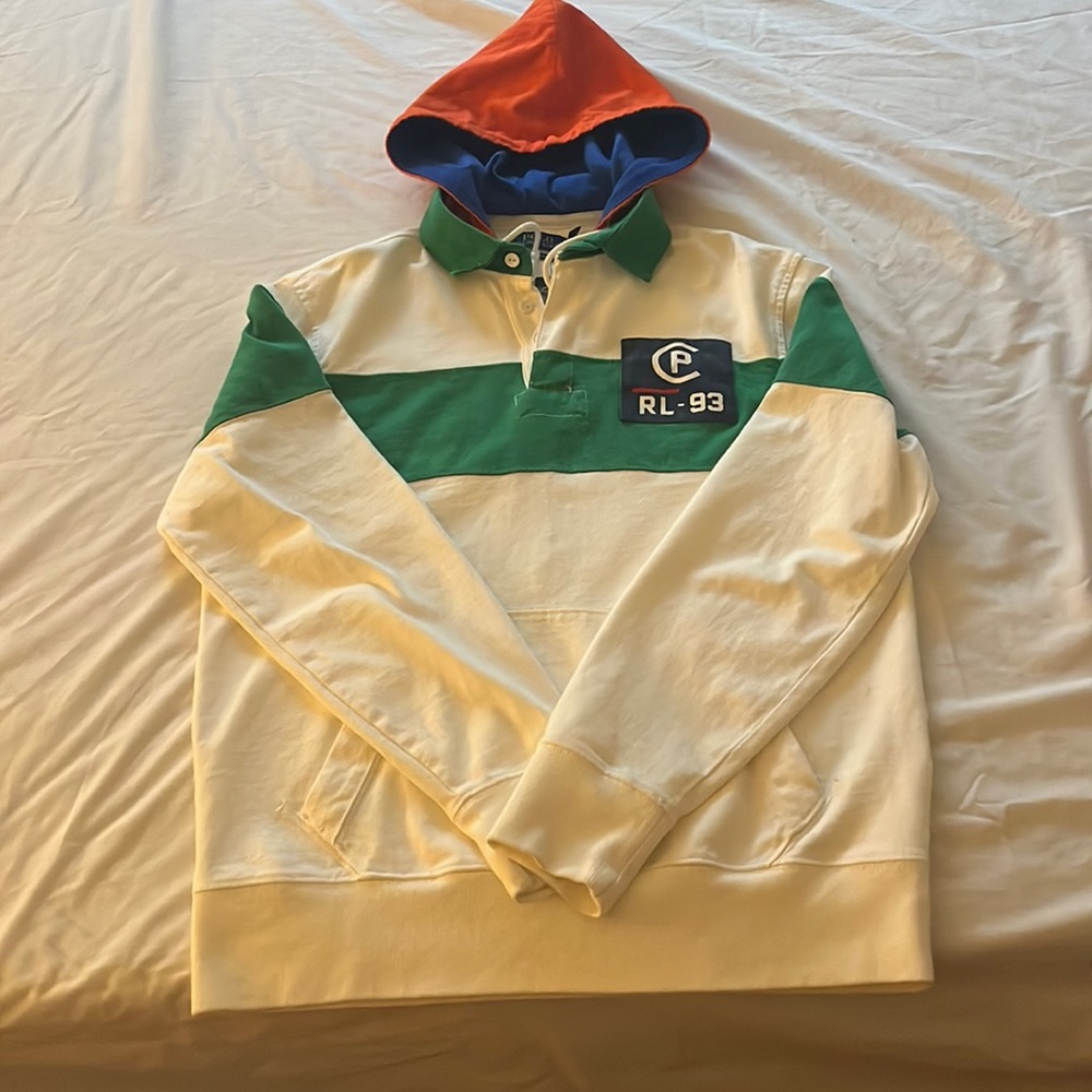 Long sleeve sweater with hood and collar